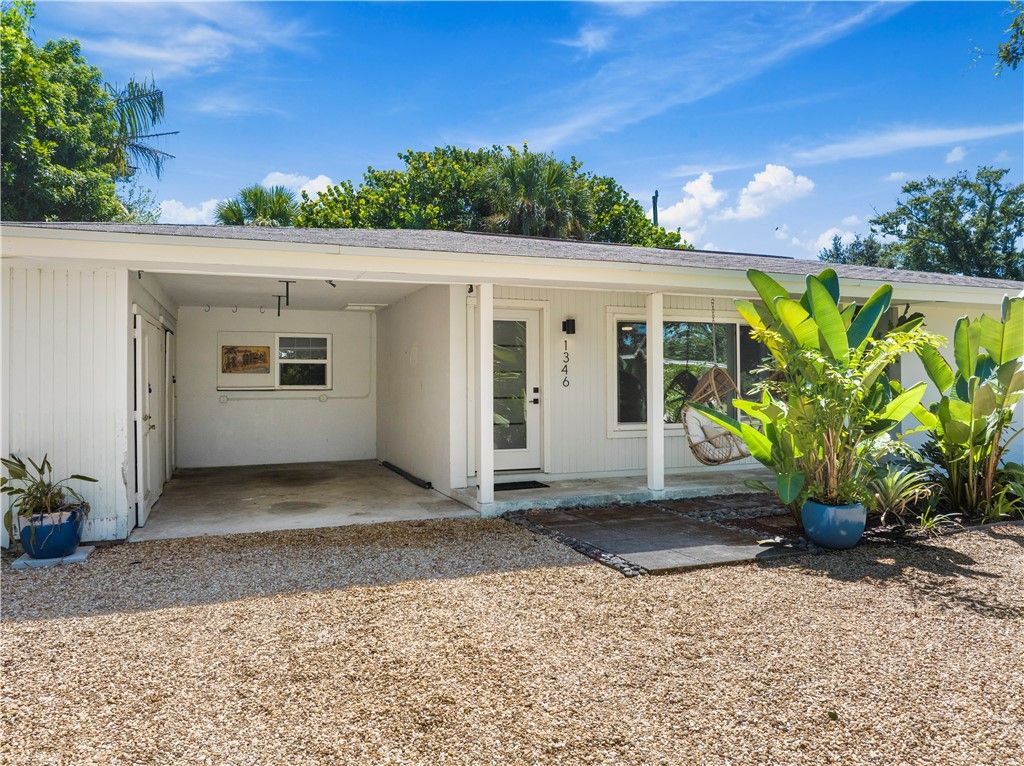 1346 45th Avenue, Vero Beach, FL 32966