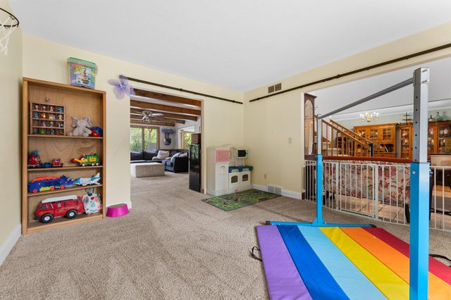 5893 Mary King Drive, Jackson, MI 49201