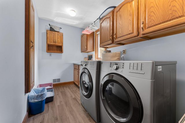 5893 Mary King Drive, Jackson, MI 49201