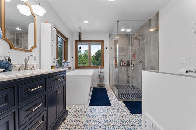 5893 Mary King Drive, Jackson, MI 49201