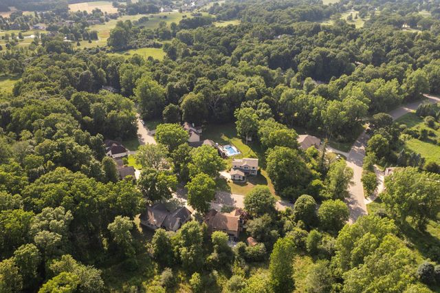 5893 Mary King Drive, Jackson, MI 49201