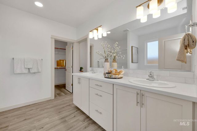 17810 N Onaway Ave., Nampa, ID 83687