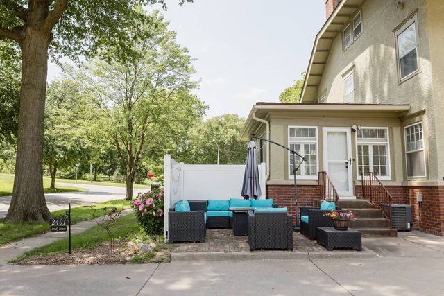 2401 Brady Street, Davenport, IA 52803