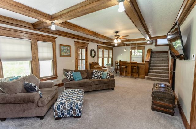2401 Brady Street, Davenport, IA 52803