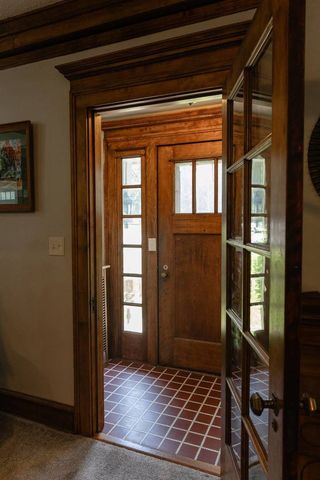 2401 Brady Street, Davenport, IA 52803