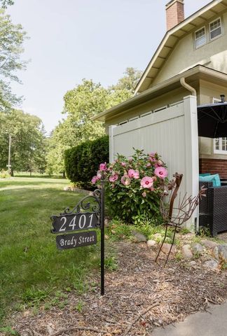 2401 Brady Street, Davenport, IA 52803