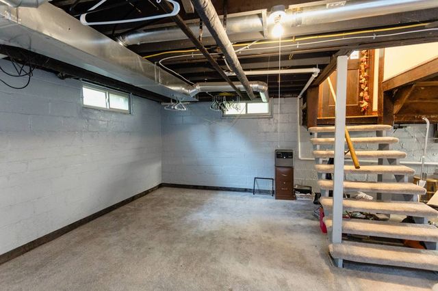 2401 Brady Street, Davenport, IA 52803