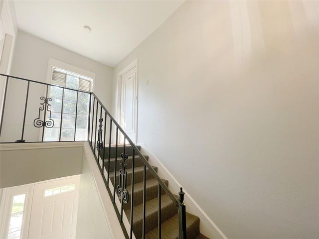 443 N Post Oak Lane Lane 443, Houston, TX 77024