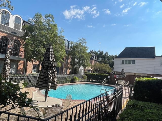 443 N Post Oak Lane Lane 443, Houston, TX 77024