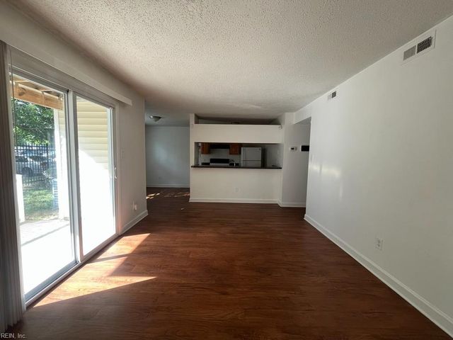 5612 Summit ARCH, Virginia Beach, VA 23462