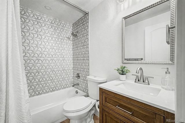 3220 S Pontiac Street, Denver, CO 80224