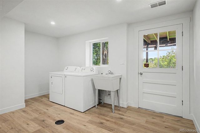 3220 S Pontiac Street, Denver, CO 80224