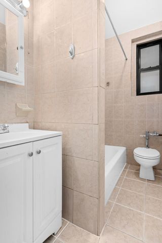 345 Montgomery St Apt 3G, New York City, NY 11225