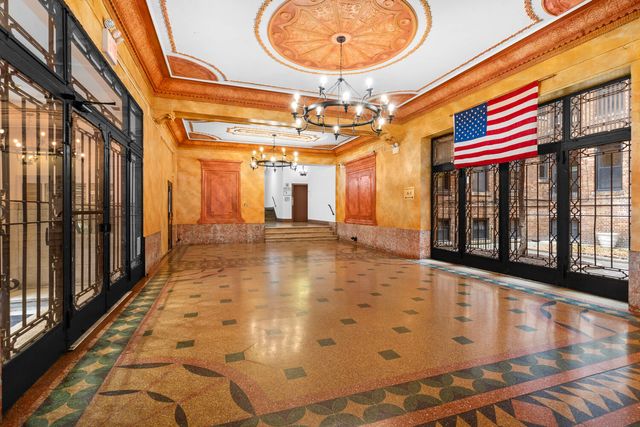 345 Montgomery St Apt 3G, New York City, NY 11225