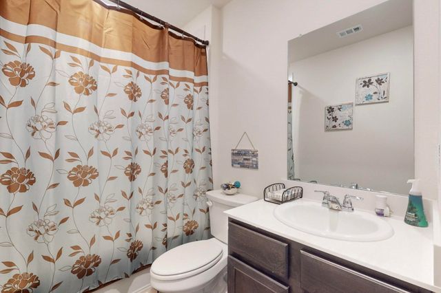 1217 Briar Hill Drive, Denton, TX 76207