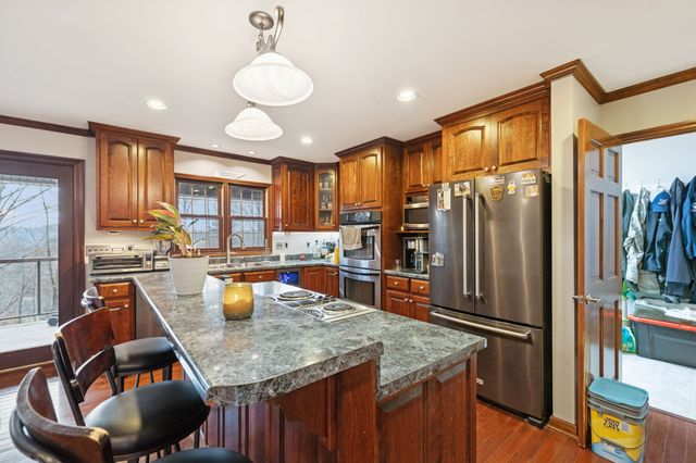 516 Rhotons Chapel Rd, Manchester, TN 37355