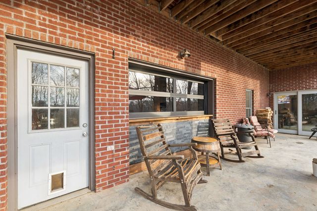 516 Rhotons Chapel Rd, Manchester, TN 37355