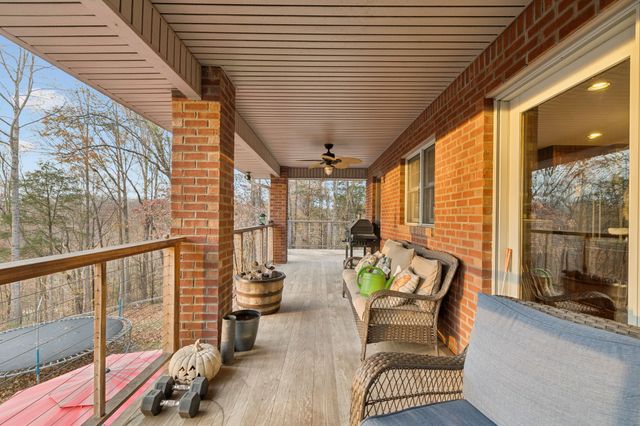 516 Rhotons Chapel Rd, Manchester, TN 37355