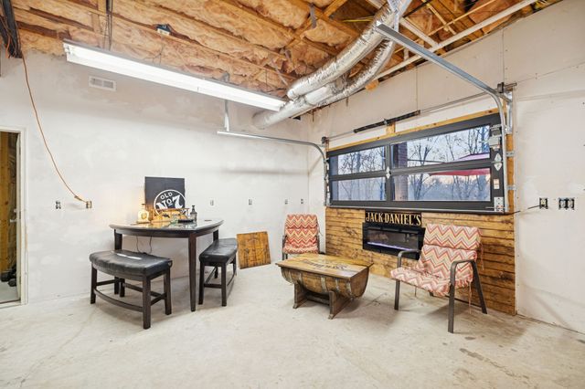 516 Rhotons Chapel Rd, Manchester, TN 37355