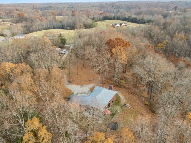 516 Rhotons Chapel Rd, Manchester, TN 37355