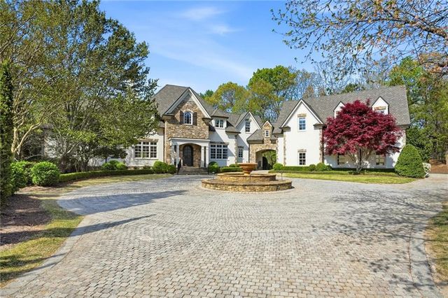 218 Londonberry Road, Atlanta, GA 30327