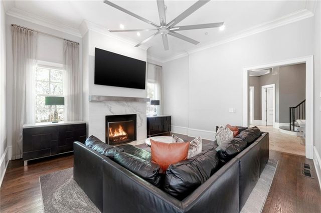218 Londonberry Road, Atlanta, GA 30327