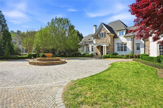 218 Londonberry Road, Atlanta, GA 30327