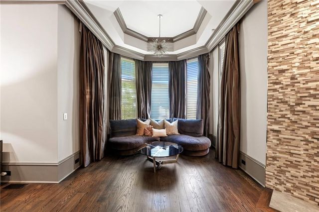 218 Londonberry Road, Atlanta, GA 30327