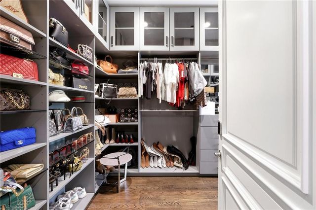 218 Londonberry Road, Atlanta, GA 30327