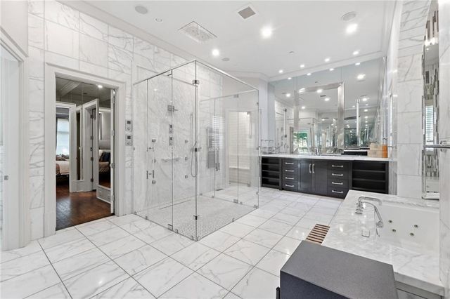 218 Londonberry Road, Atlanta, GA 30327