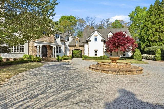 218 Londonberry Road, Atlanta, GA 30327