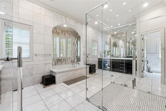 218 Londonberry Road, Atlanta, GA 30327