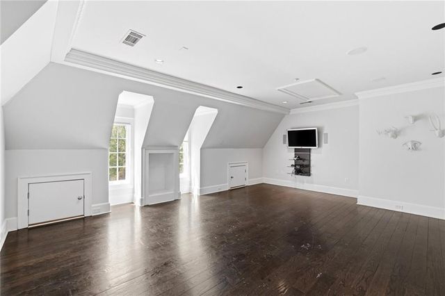218 Londonberry Road, Atlanta, GA 30327