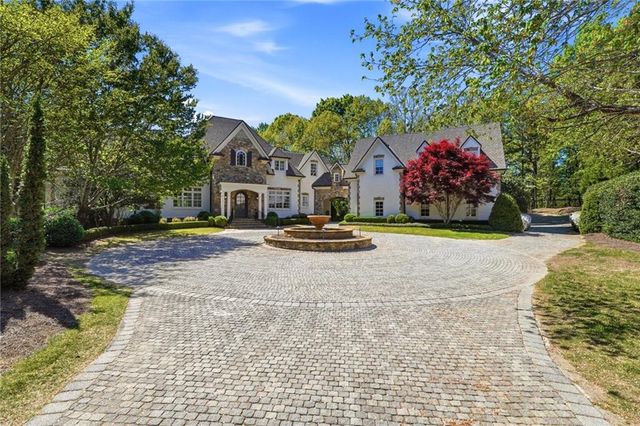 218 Londonberry Road, Atlanta, GA 30327