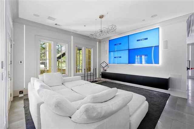218 Londonberry Road, Atlanta, GA 30327