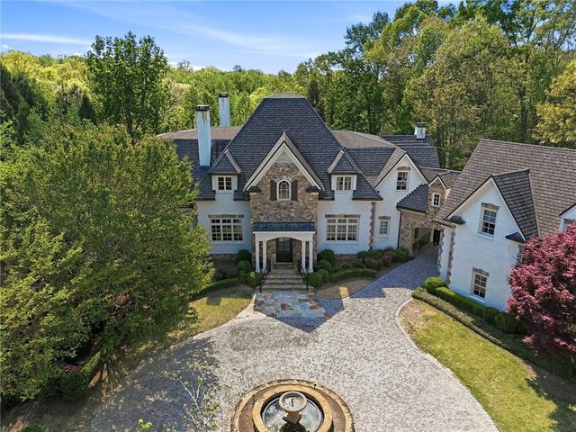 218 Londonberry Road, Atlanta, GA 30327