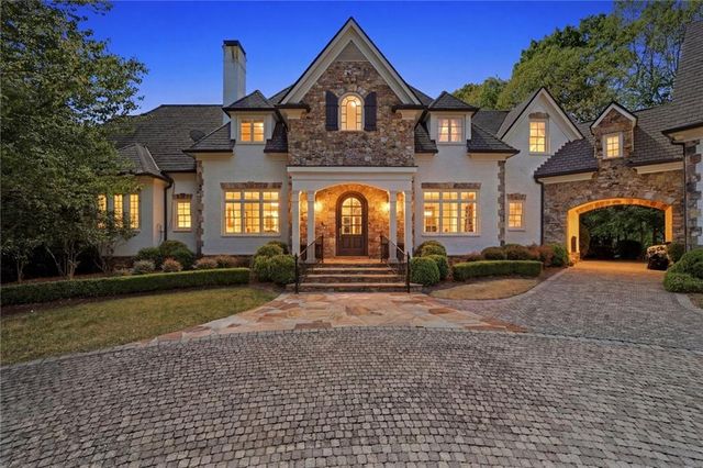 218 Londonberry Road, Atlanta, GA 30327