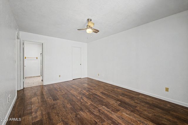 1122 E CHARLESTON Avenue, Phoenix, AZ 85022