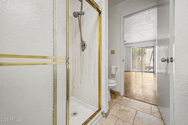 1122 E CHARLESTON Avenue, Phoenix, AZ 85022