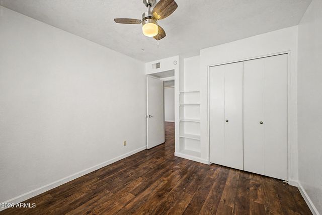 1122 E CHARLESTON Avenue, Phoenix, AZ 85022