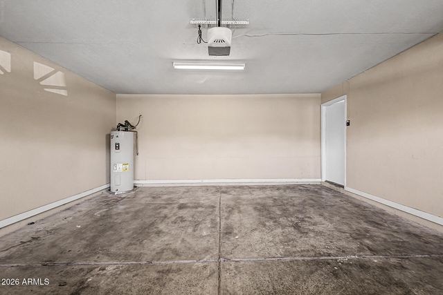 1122 E CHARLESTON Avenue, Phoenix, AZ 85022
