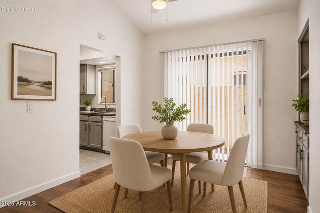 1122 E CHARLESTON Avenue, Phoenix, AZ 85022