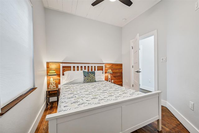 2909 Ave R, Galveston, TX 77550