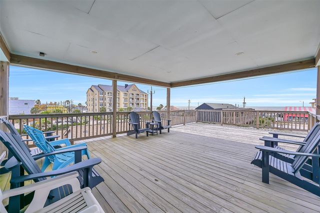 2909 Ave R, Galveston, TX 77550