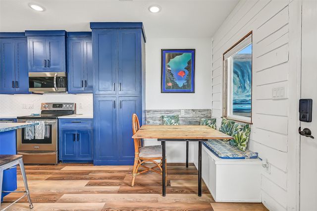 2909 Ave R, Galveston, TX 77550