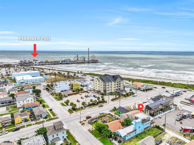 2909 Ave R, Galveston, TX 77550