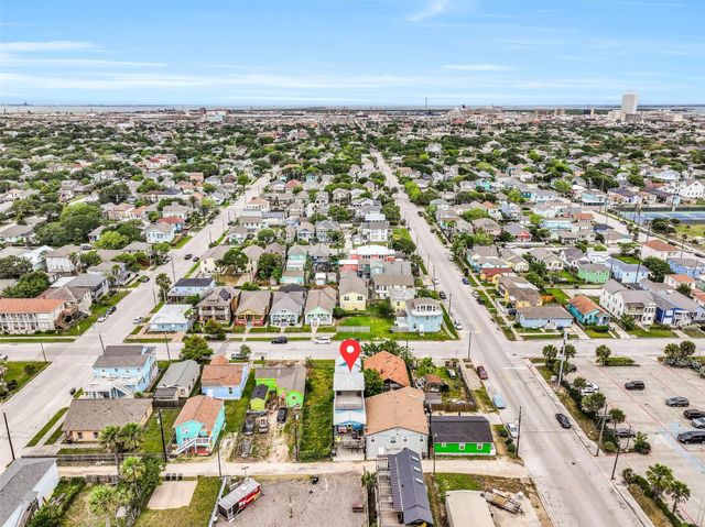 2909 Ave R, Galveston, TX 77550