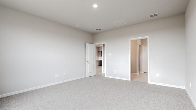 9736 MCCLANE FARM Drive, Fort Worth, TX 76036
