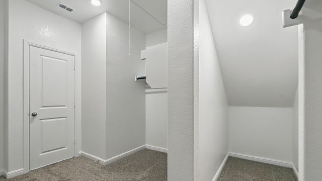 9736 MCCLANE FARM Drive, Fort Worth, TX 76036