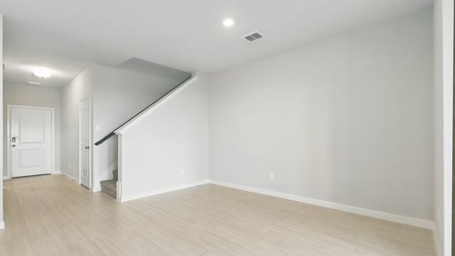 9736 MCCLANE FARM Drive, Fort Worth, TX 76036